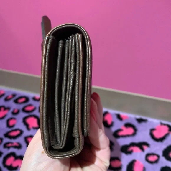 Fossil Large Dark Brown Leather Wallet with metal tin - Picture 10 of 11